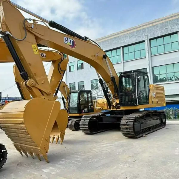 Cat 336 Main View Front view of a Cat 336, a premium machine with original used excavator parts.