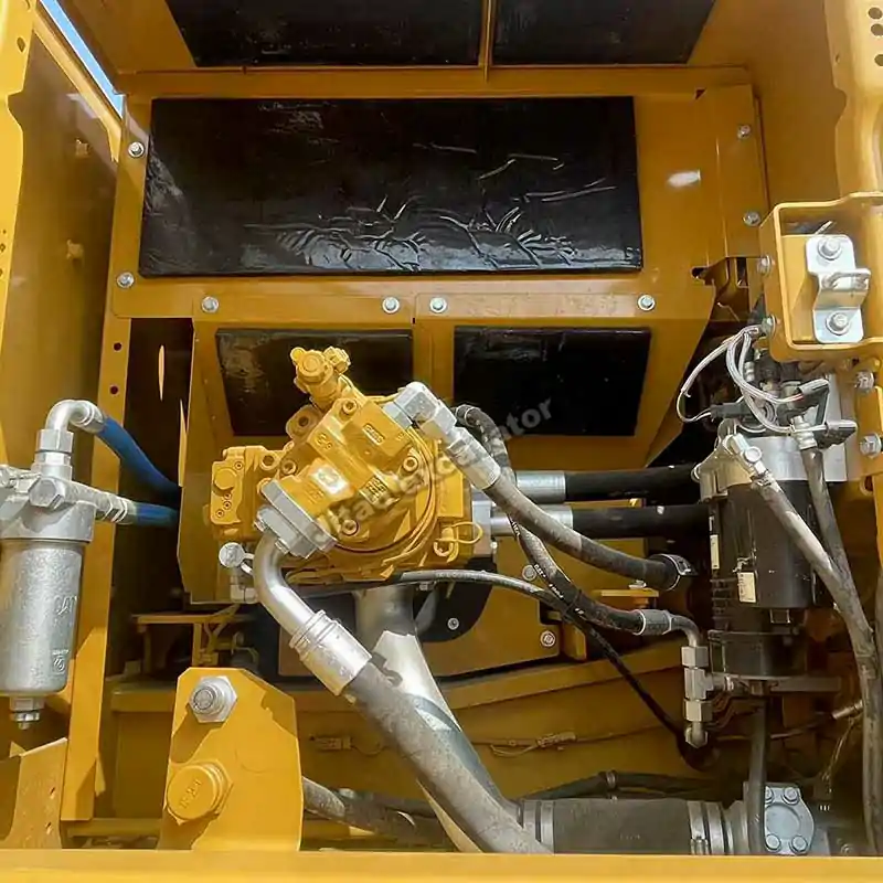 Close-up of the Cat 336 hydraulic pump, showcasing genuine used excavator parts.