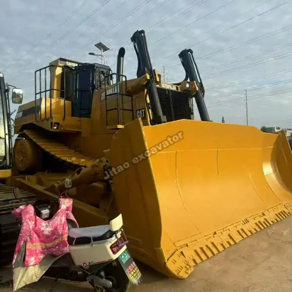 Front blade angle of the CAT D10R for reliable used bulldozer sales.