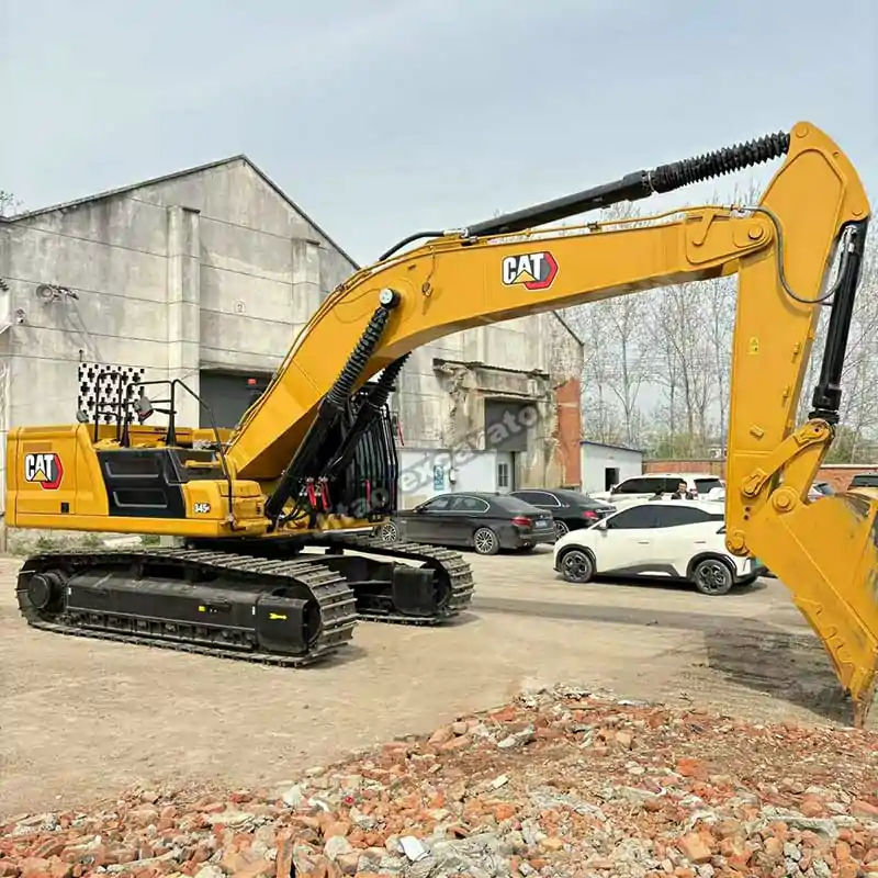 Full profile view of the 45-ton Cat 345GC in the machinery yard.