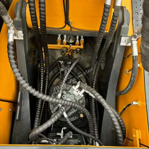 Hydraulic main pump audit of a hyundai excavator for sale.