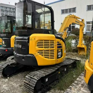Side view of Komatsu PC40MR, a top-tier choice for mini excavators used for sale.