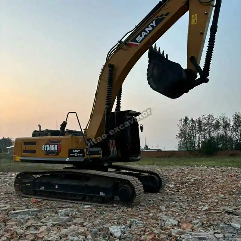 Side view showing the long reach of the SY335, a top-tier excavator used.