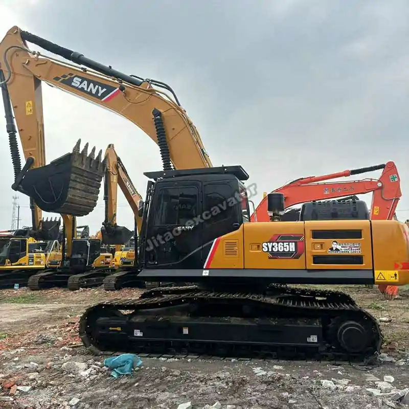 Perspective view of SY365H, perfect for clients who want to buy used excavator stock.