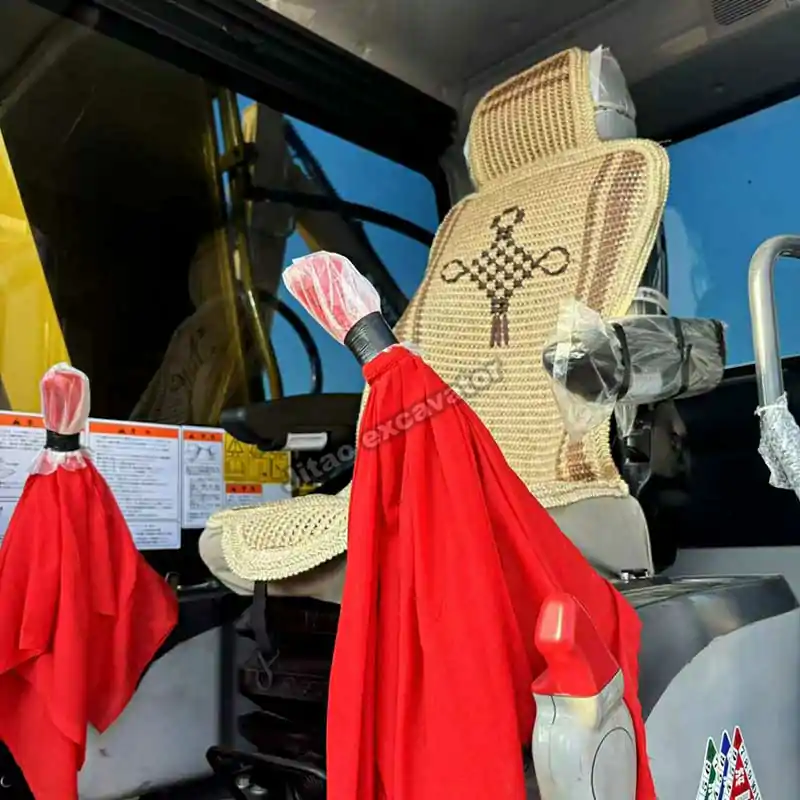 Operator cabin of PC160, part of our professional used mini excavator sale collection.