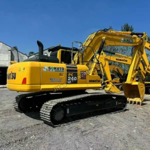 PC240 Exterior Design Full side view of Komatsu PC240 crawler, part of our used komatsu excavator for sale.