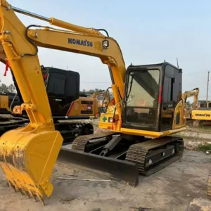 Side view of a Komatsu PC70 from a leading used excavator supplier.
