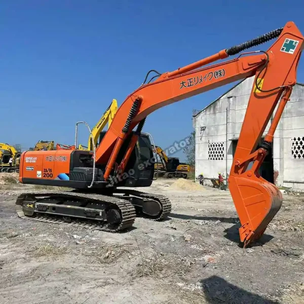 ZX200 Exterior Detail A project-ready used hitachi excavator for global buyers.