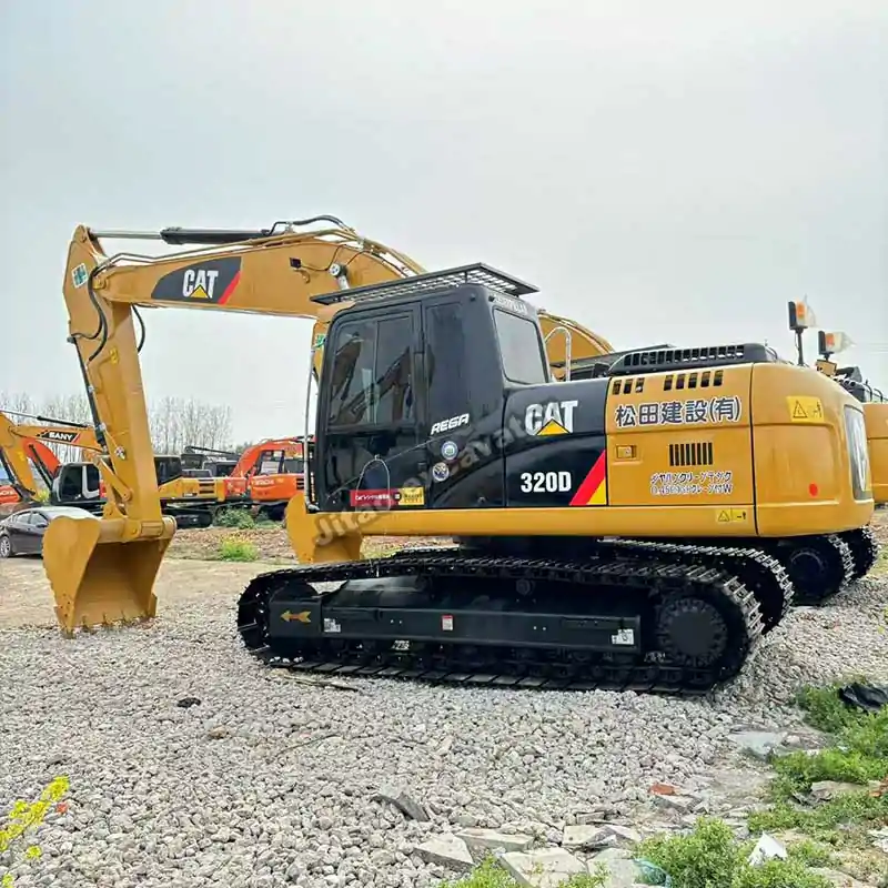Reliable and heavy-duty used Caterpillar 320D excavator for infrastructure projects.