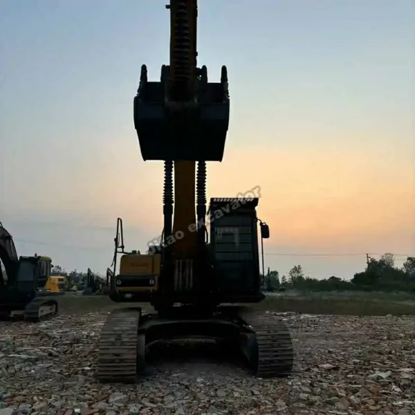 Frontal silhouette of Sany SY365, a premium excavator used for major projects.