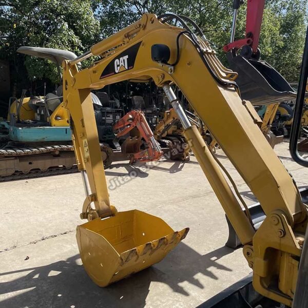 Jitao Quality Used Excavato Fully inspected used excavator for sale: Caterpillar 303C model.